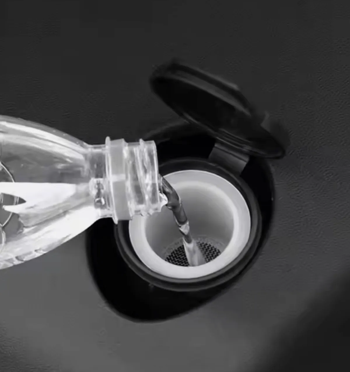 Water Filter for Windscreen Wipers