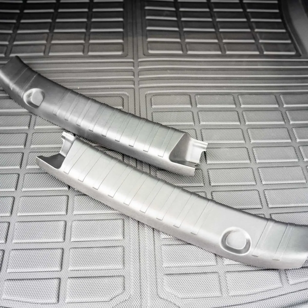 Luggage Compartment Load Cover for the Model Y
