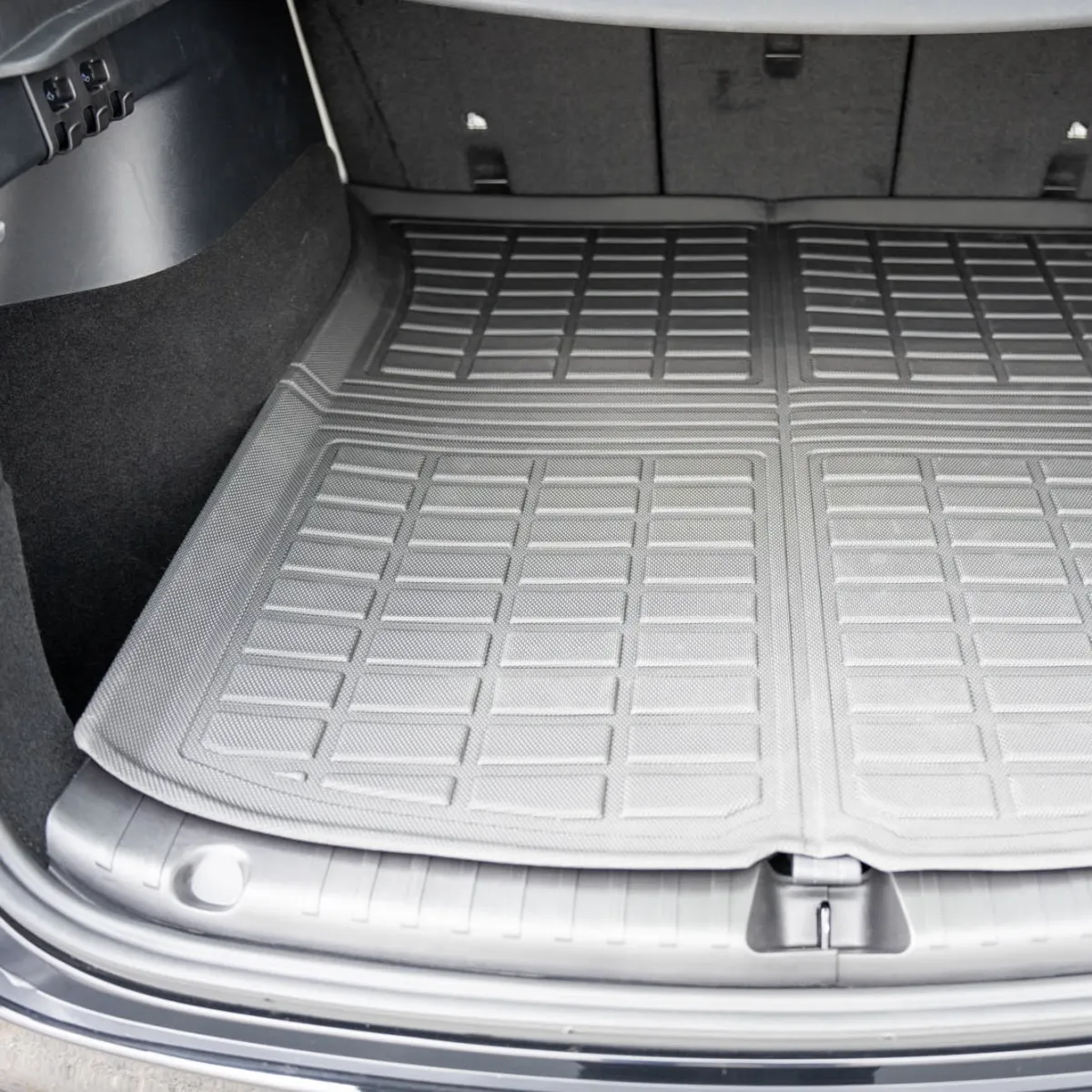 Luggage Compartment Load Cover for the Model Y