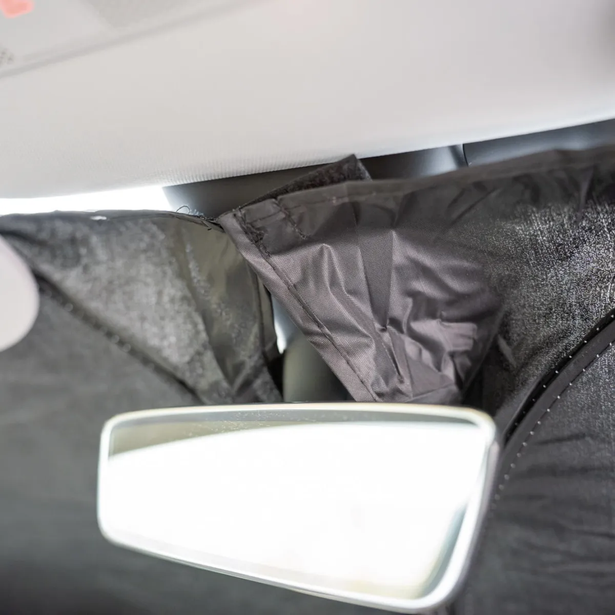 Sun protection for Tesla