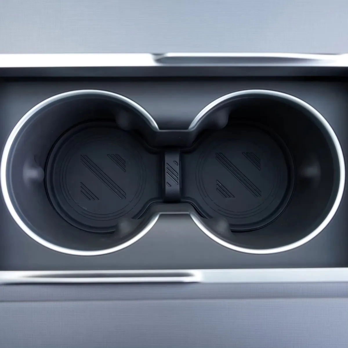 Cup holder for the Tesla Model 3 Highland
